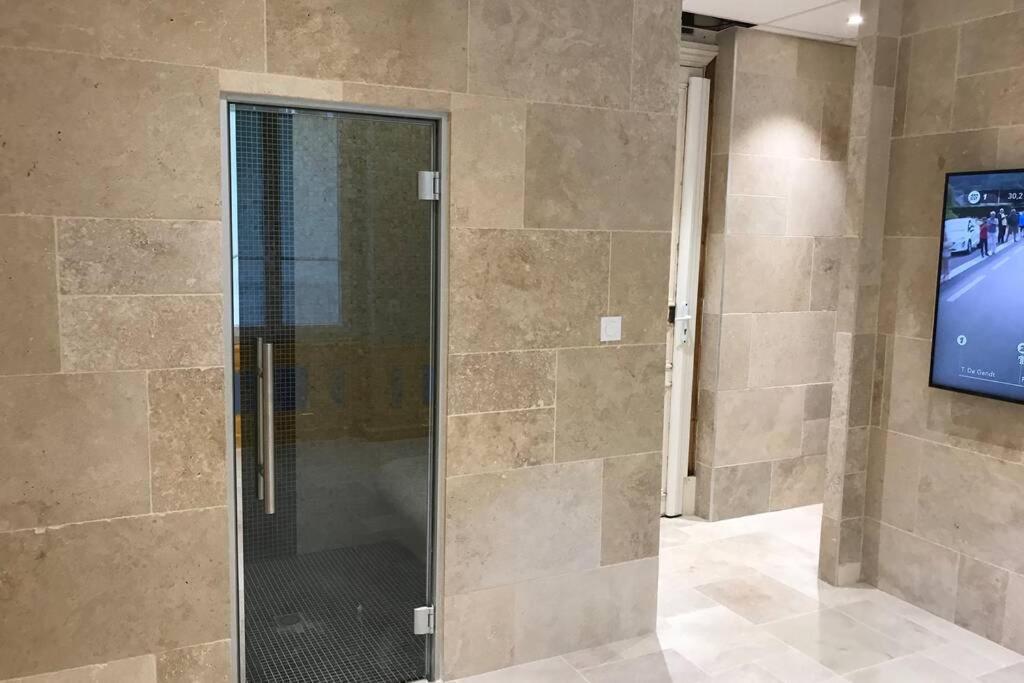 Rare Petit Cocon F1 Calme Possibilite Jacuzzi Hammam En Sus Apartamento Chamalières Exterior foto