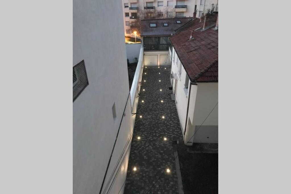 Rare Petit Cocon F1 Calme Possibilite Jacuzzi Hammam En Sus Apartamento Chamalières Exterior foto