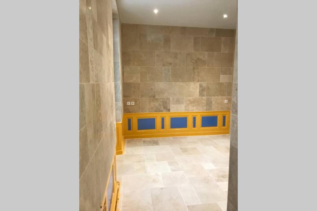 Rare Petit Cocon F1 Calme Possibilite Jacuzzi Hammam En Sus Apartamento Chamalières Exterior foto