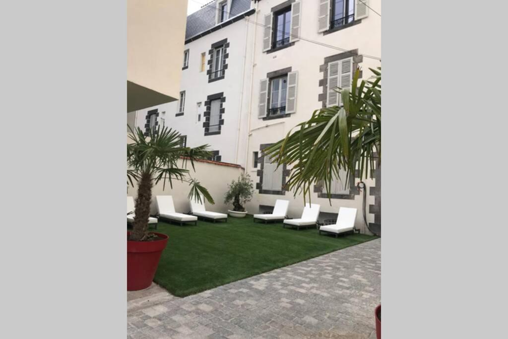 Rare Petit Cocon F1 Calme Possibilite Jacuzzi Hammam En Sus Apartamento Chamalières Exterior foto