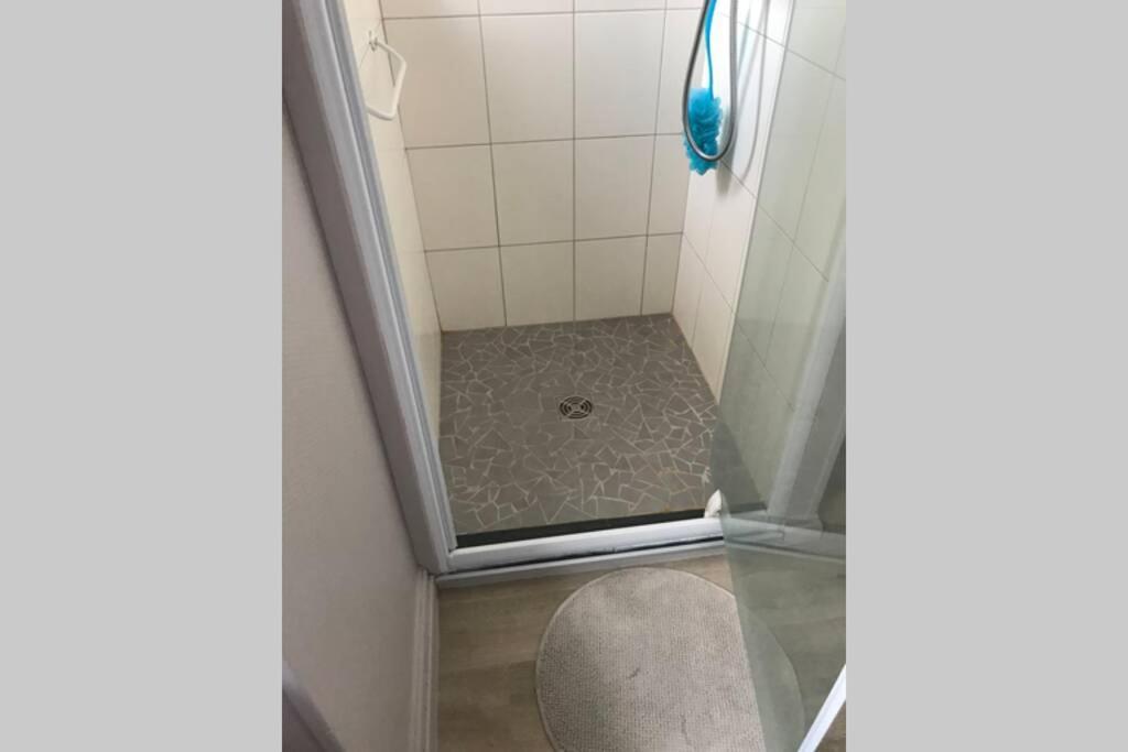 Rare Petit Cocon F1 Calme Possibilite Jacuzzi Hammam En Sus Apartamento Chamalières Exterior foto